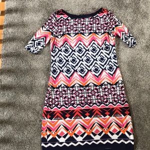 3 for $25 Pretty patterned Vince Camuto dress